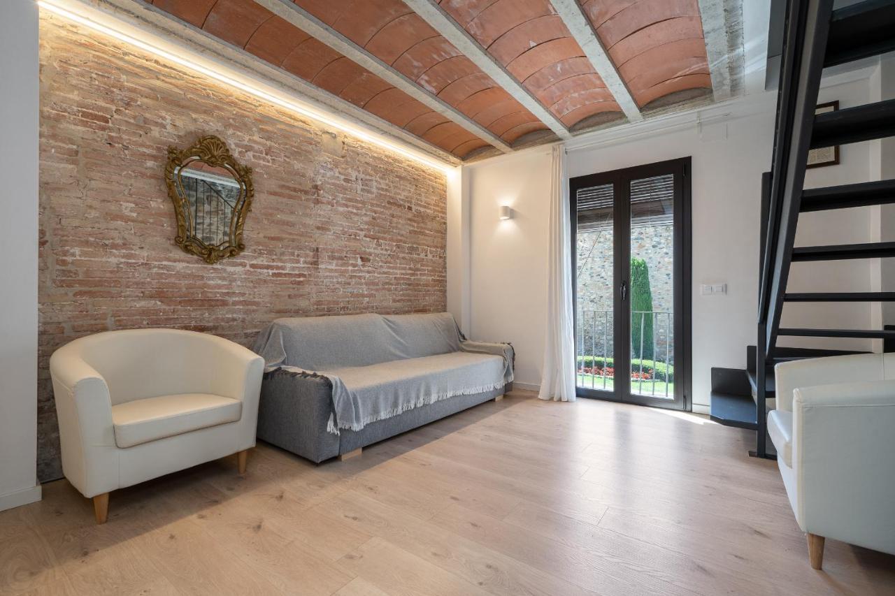 Hauzify I Apartaments Montblanc Exterior photo